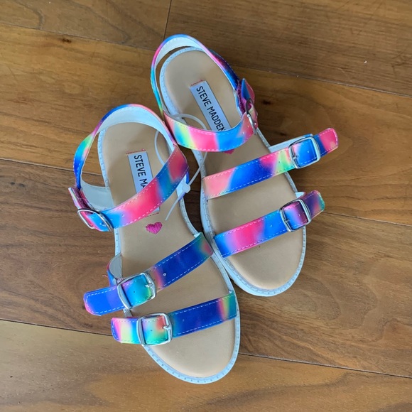 madden girl tie dye sandals
